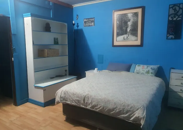 St Kilda East Backpackers' Hostel